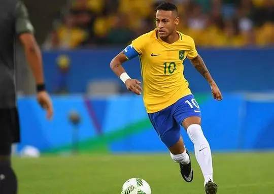 四张红牌七粒进球 里尔欧塞尔拼到上头