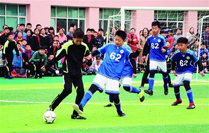 NBA最新排名揭晓！湖人岌岌可危，凯尔特人双双爆冷，快船迎来连胜喜讯