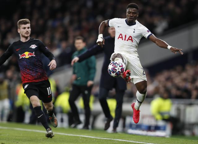 20分大败！张庆鹏还不下课？除了外援没人帮忙，丁伟笑而不语