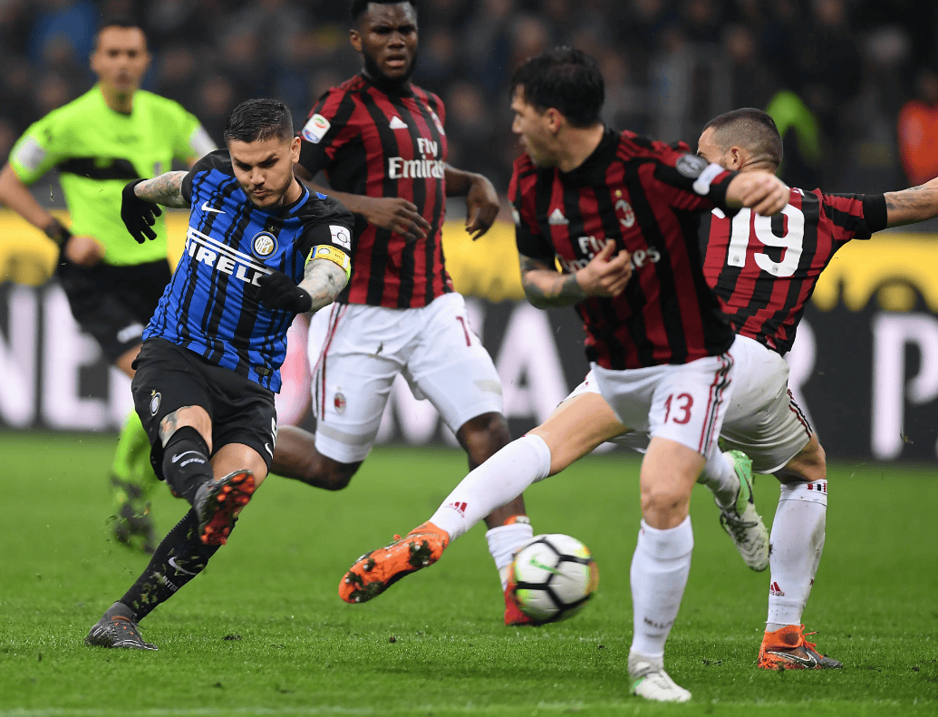 布朗突破分球底角 胡金秋三分出手命中