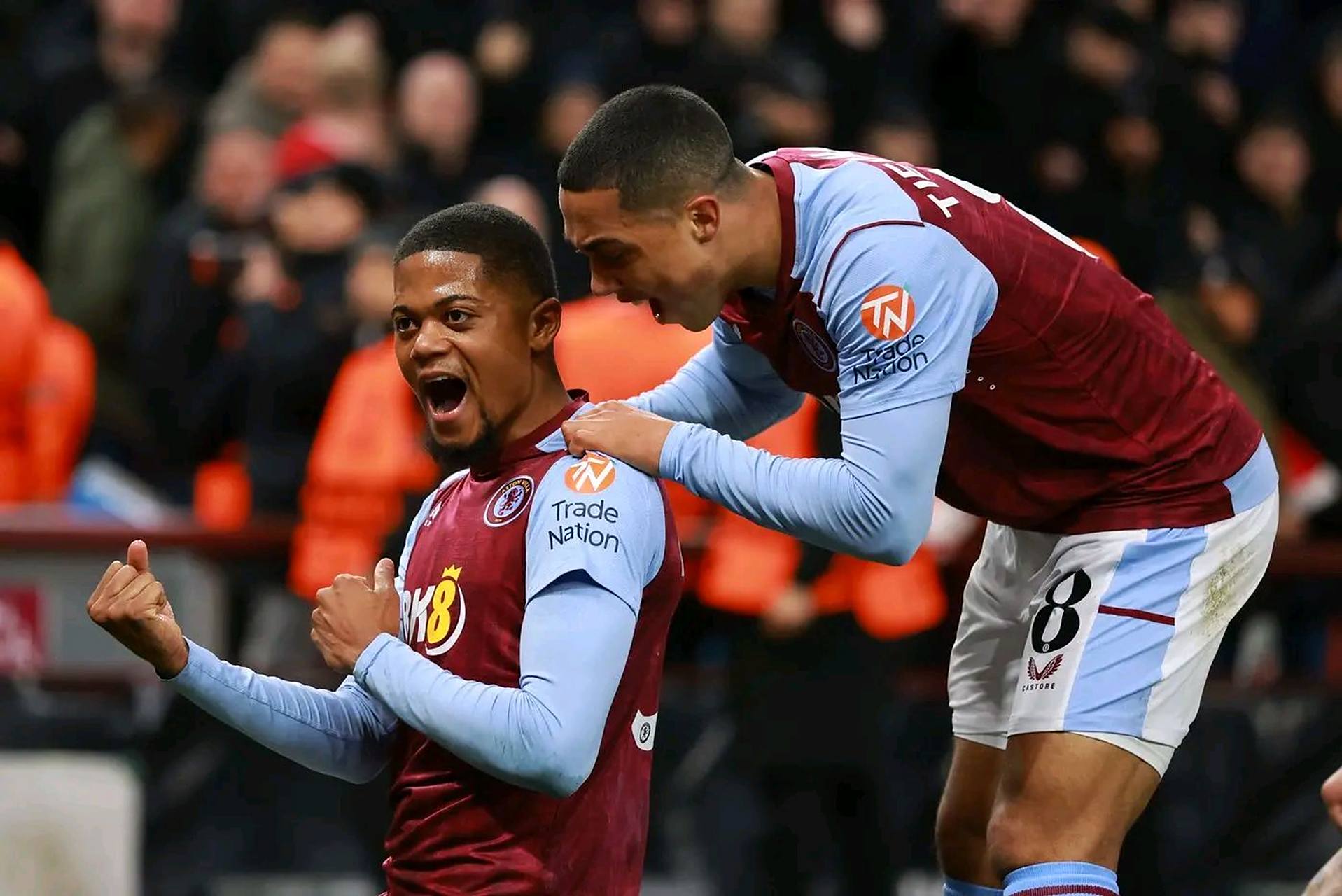 [中超]于汉超带球突入禁区 左脚低射锁定胜局